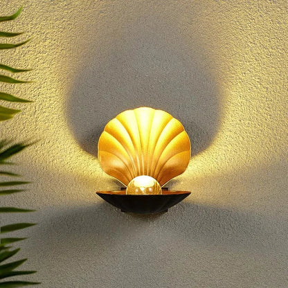 Tough Weatherproof Outdoor Wall Lamp - Fesara