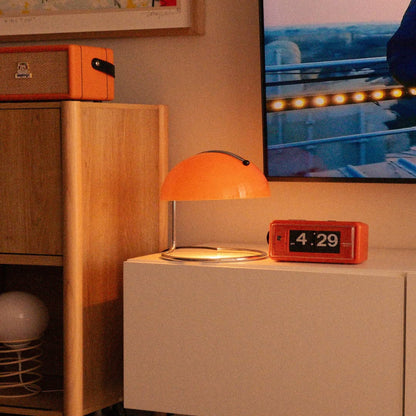 Vintage Style Table Lamp – Classic Orange Shade with USB Port