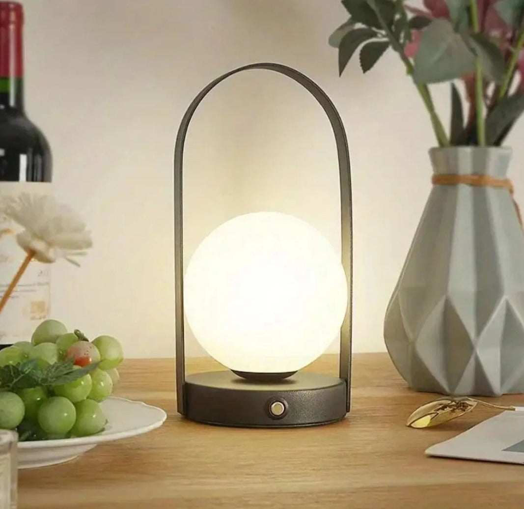 Compact Modern Desk Lamp with Touch Sensor and USB Recharge - Fesara
