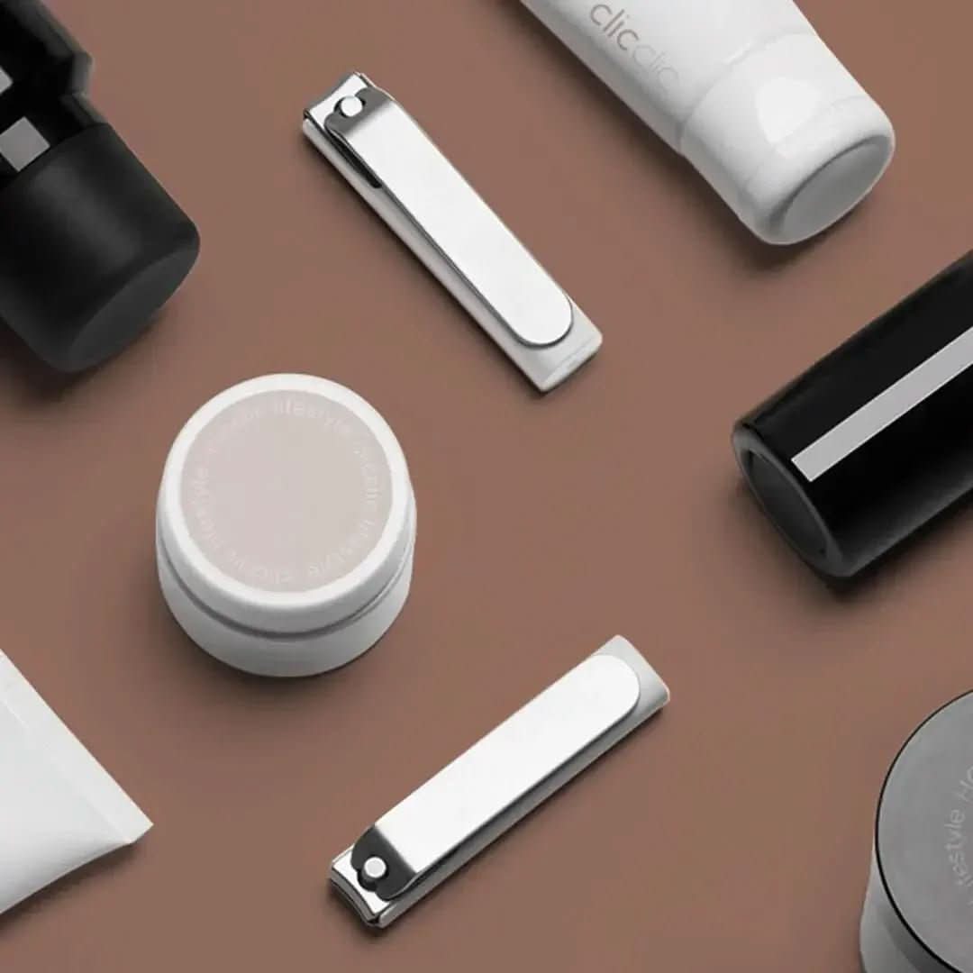 NAILGUARD – Nail clippers with splash guard and integrated file 3