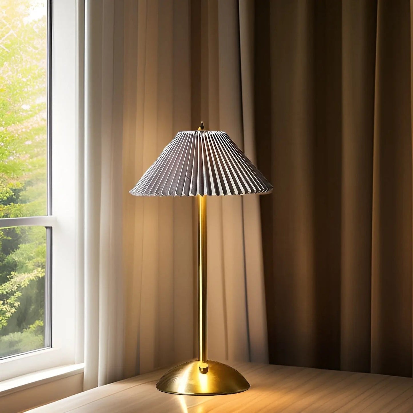 Stylish Wireless Table Lamp