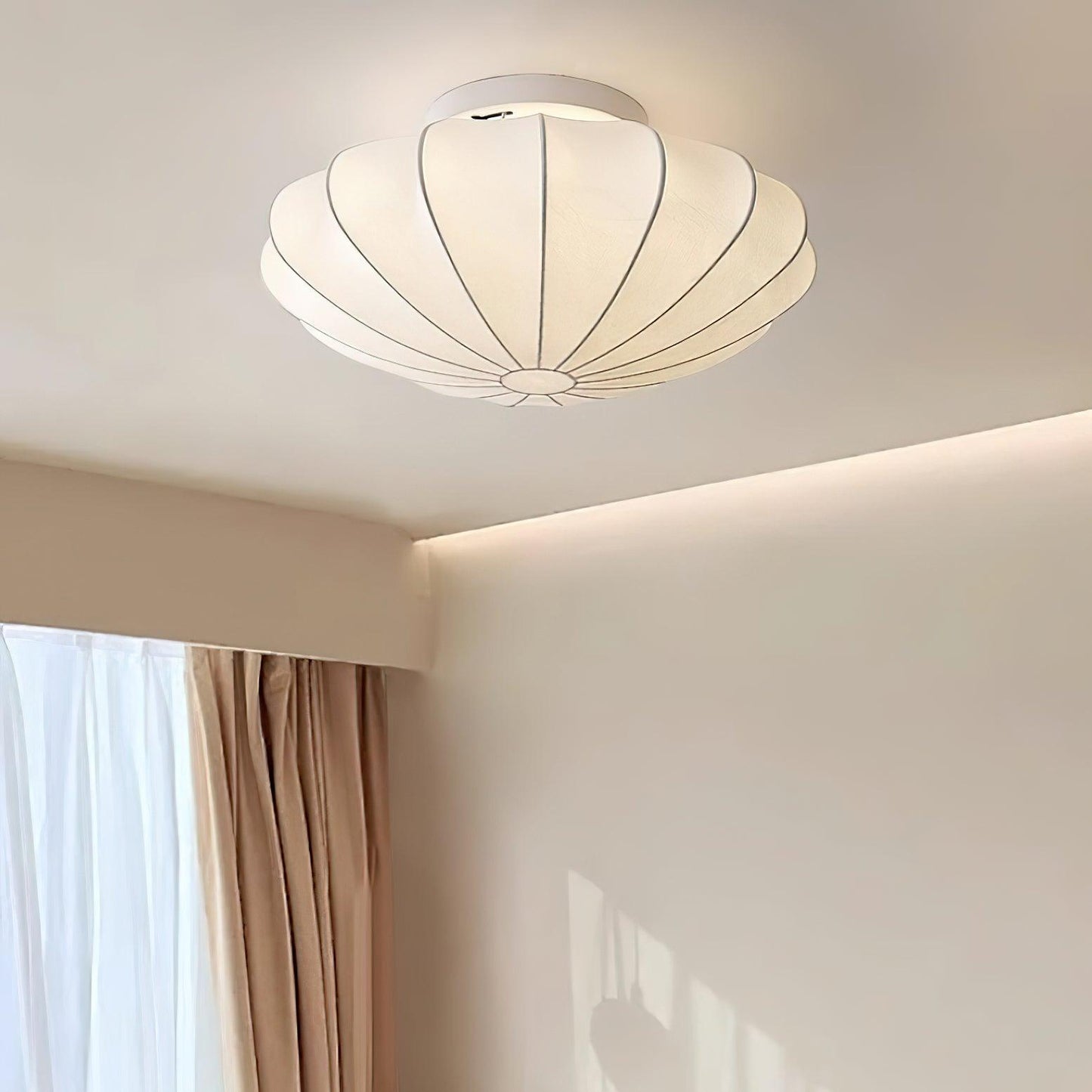 Stylish Shell Fabric Pendant Light