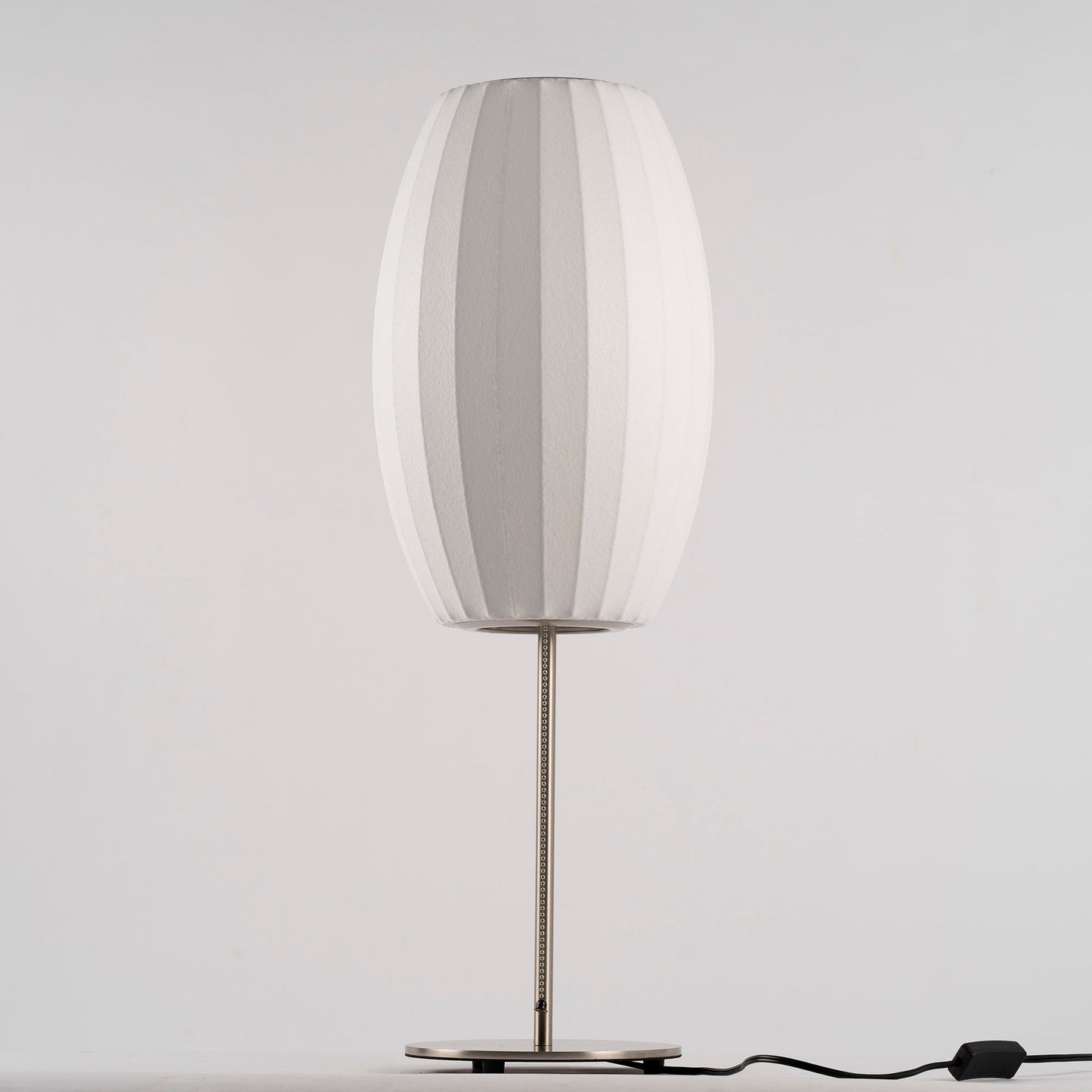 Sleek Metal Desk Lamp with Contemporary Style