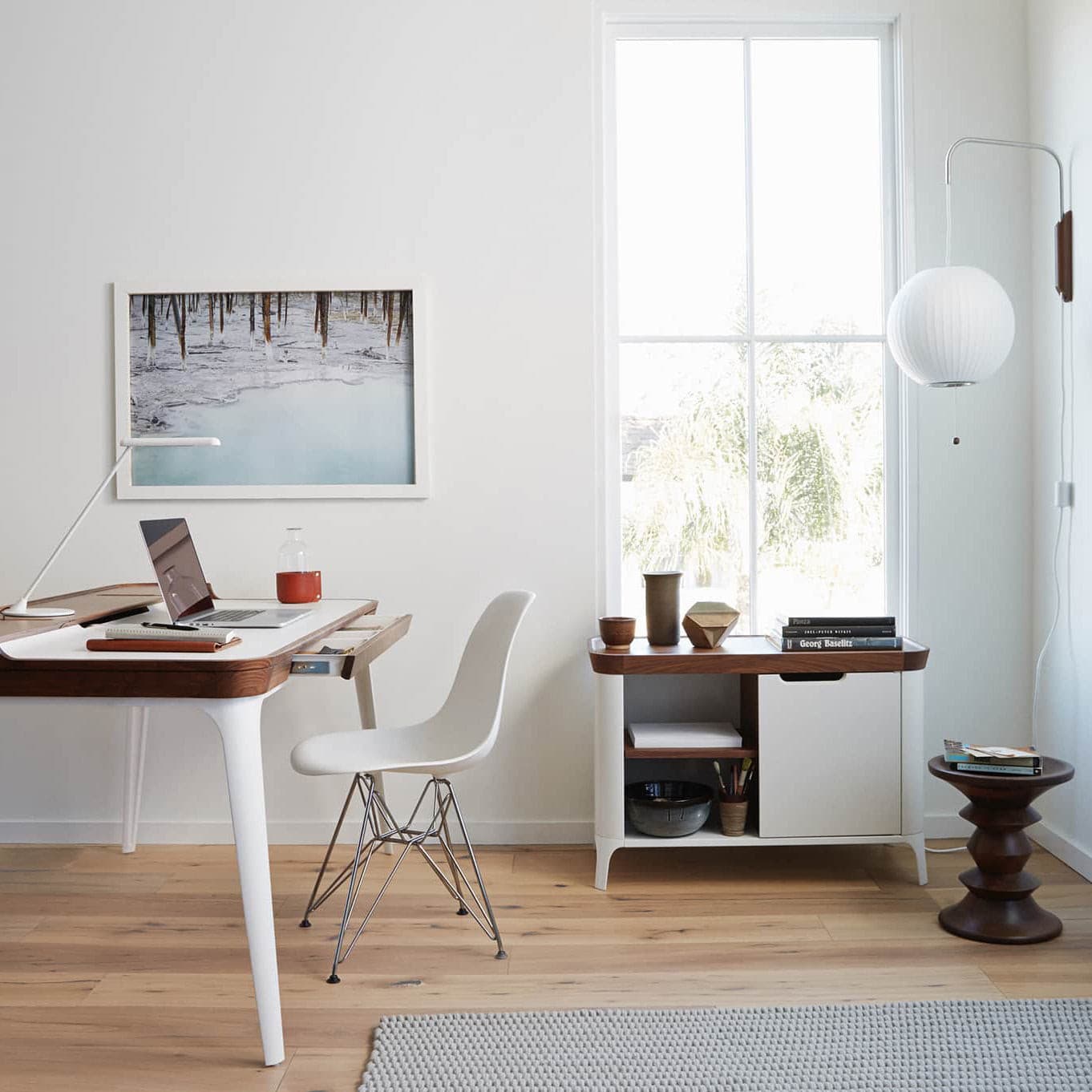 Serenene – Gentle Floating Table Lamp with Warm Light