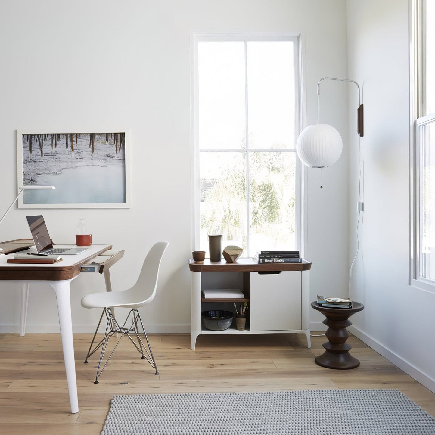 Serenene – Gentle Floating Table Lamp with Warm Light