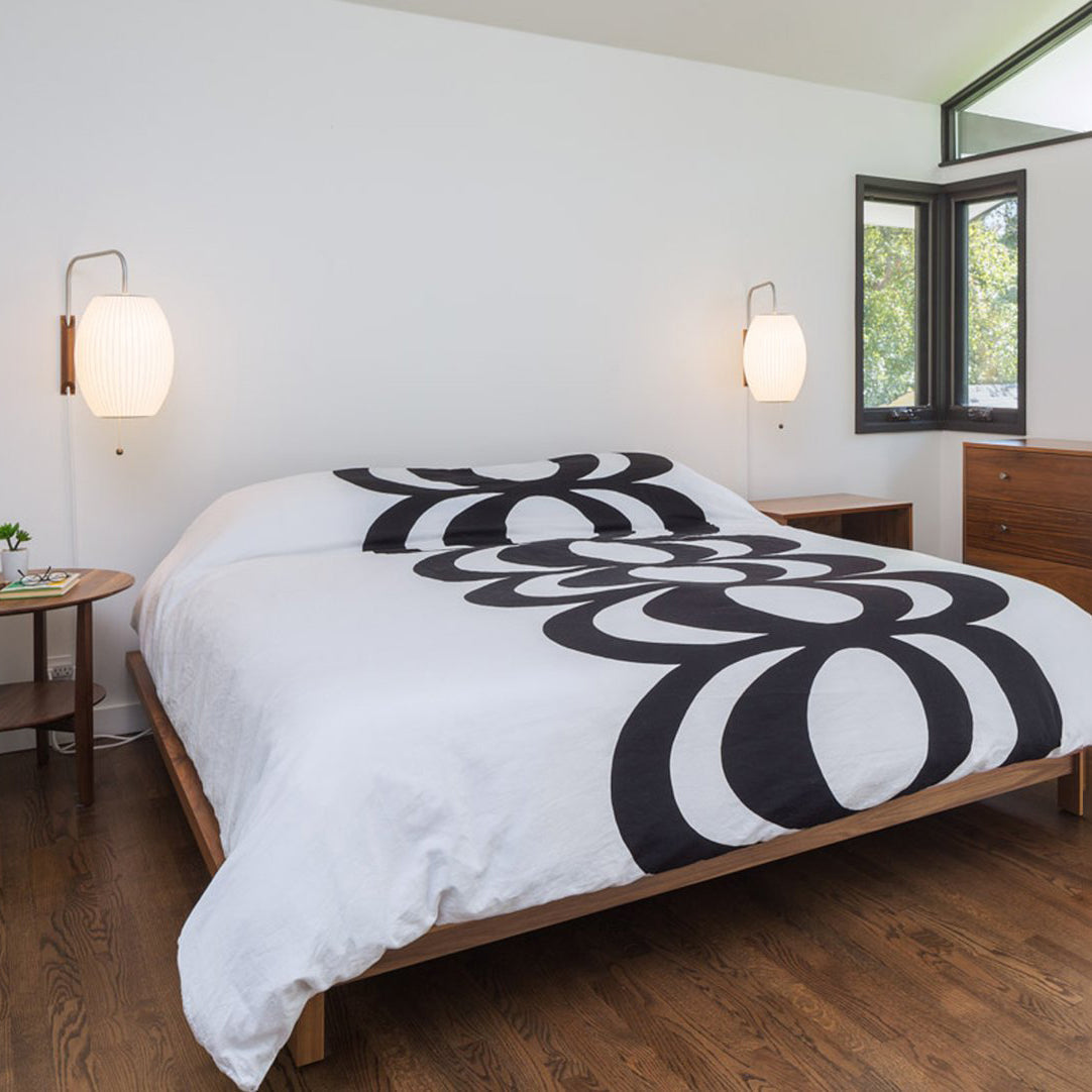 Serenene – Gentle Floating Table Lamp with Warm Light