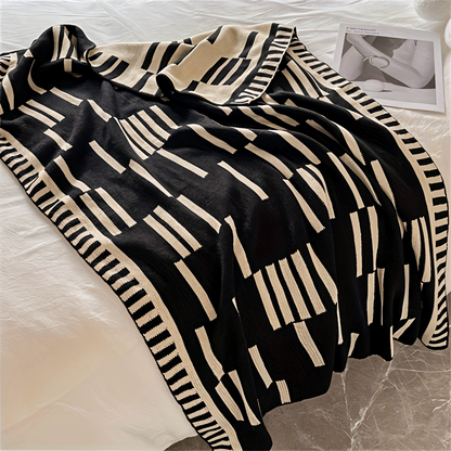 Cozy Plaid Knitted Blanket Beige Black