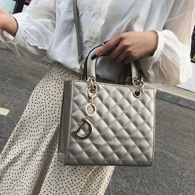 New Fashion Luxury Design Tote Bags for Women Handbags Ladies Shoulder Bags Trending Lingge Chain Crossbody Bag and Purse 3