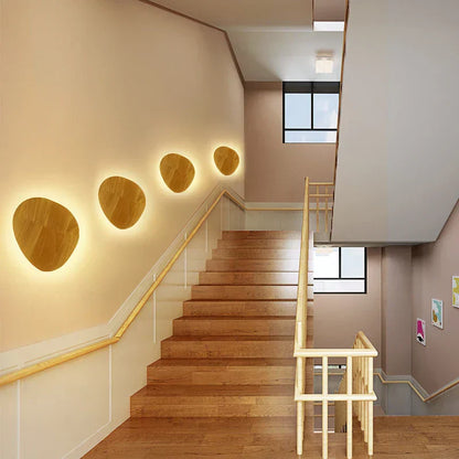 Classic Wood Wall Lamp - Fesara