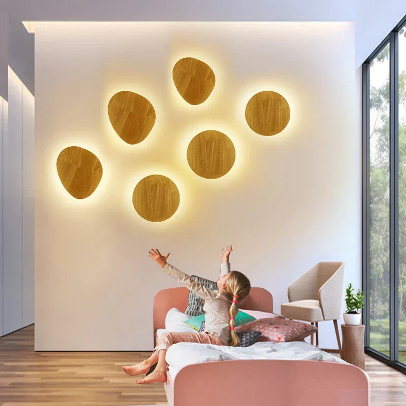 Classic Wood Wall Lamp