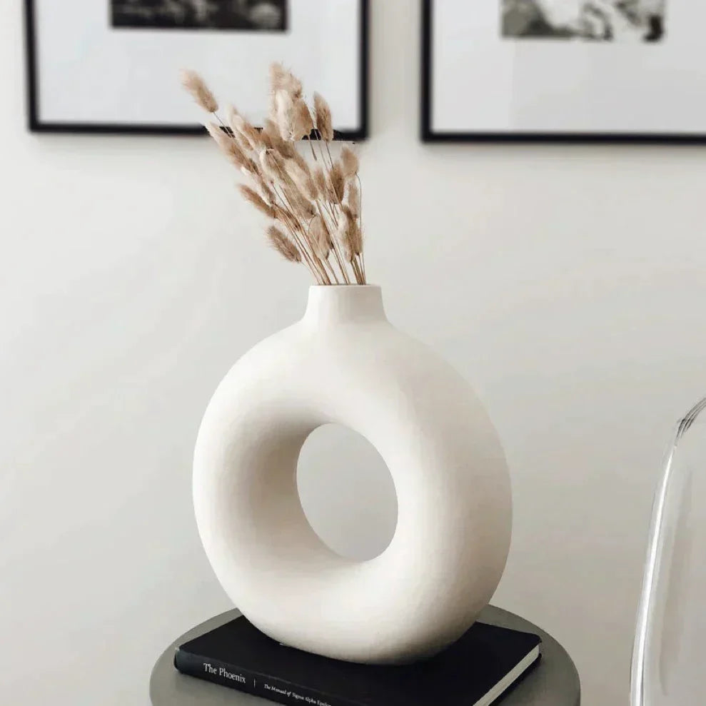 Beautiful Clear Glass Decorative Vase