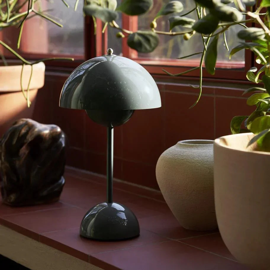 Fesara | Contemporary Soft Glow Table Lamp - Fesara