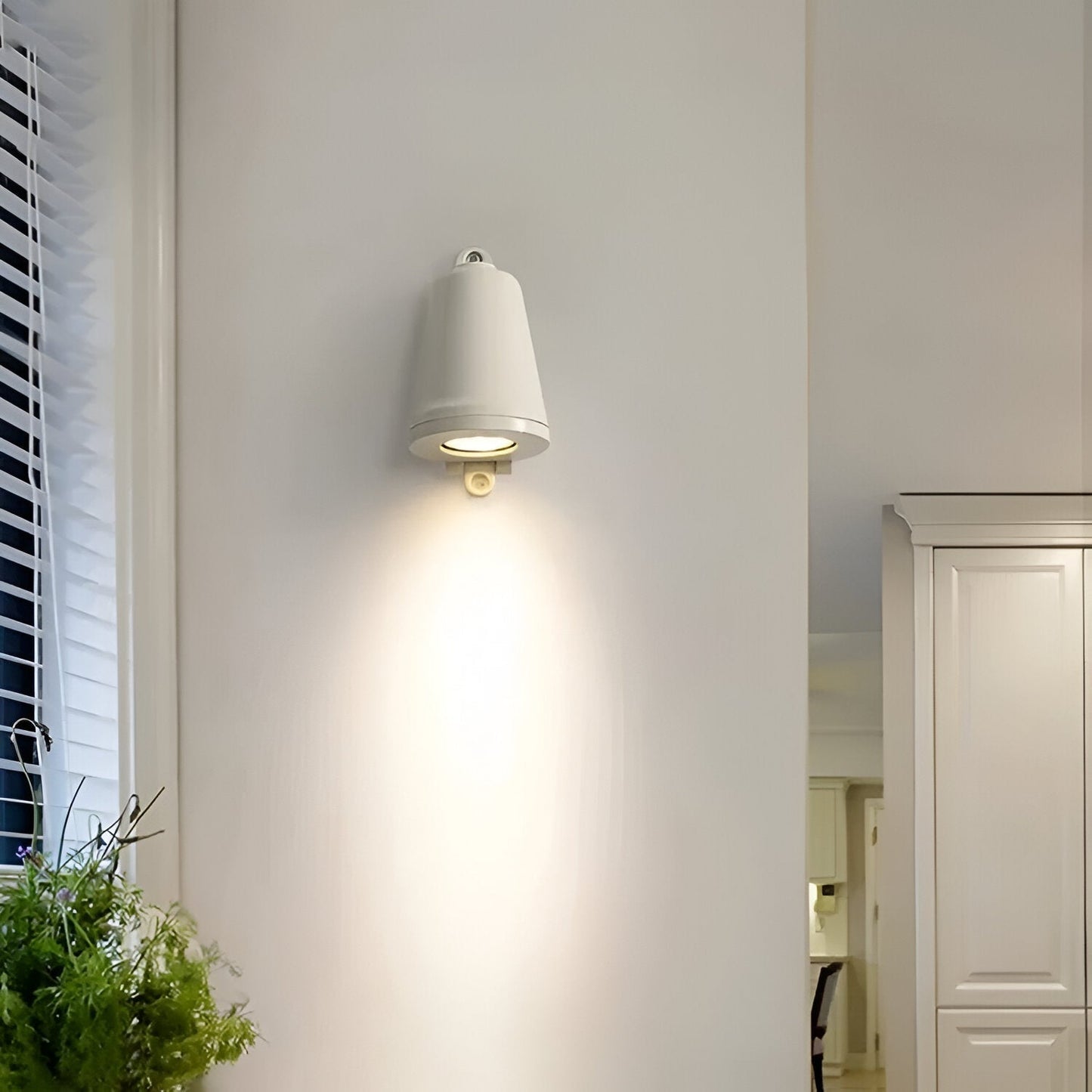 Sleek Modern Outdoor LED Wall Light