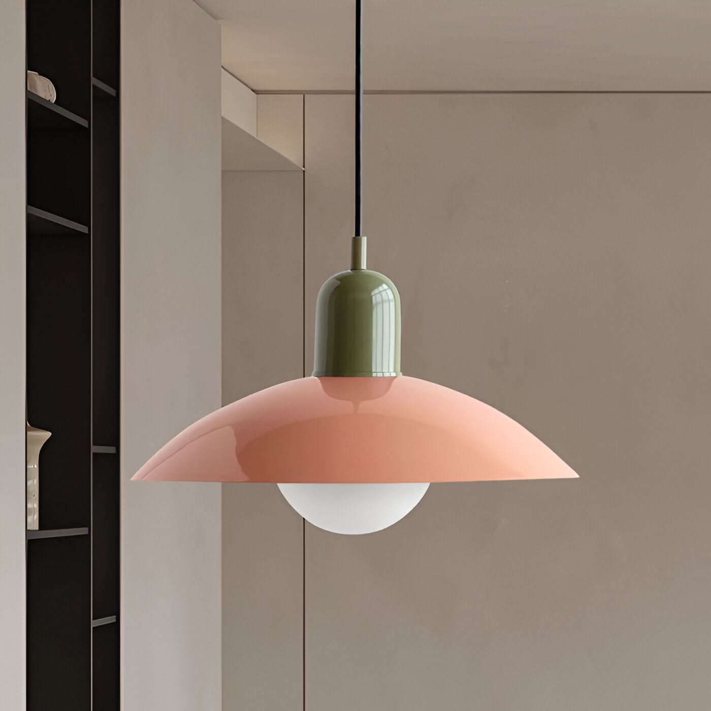 Industrial Chic Metal Pendant Lamp