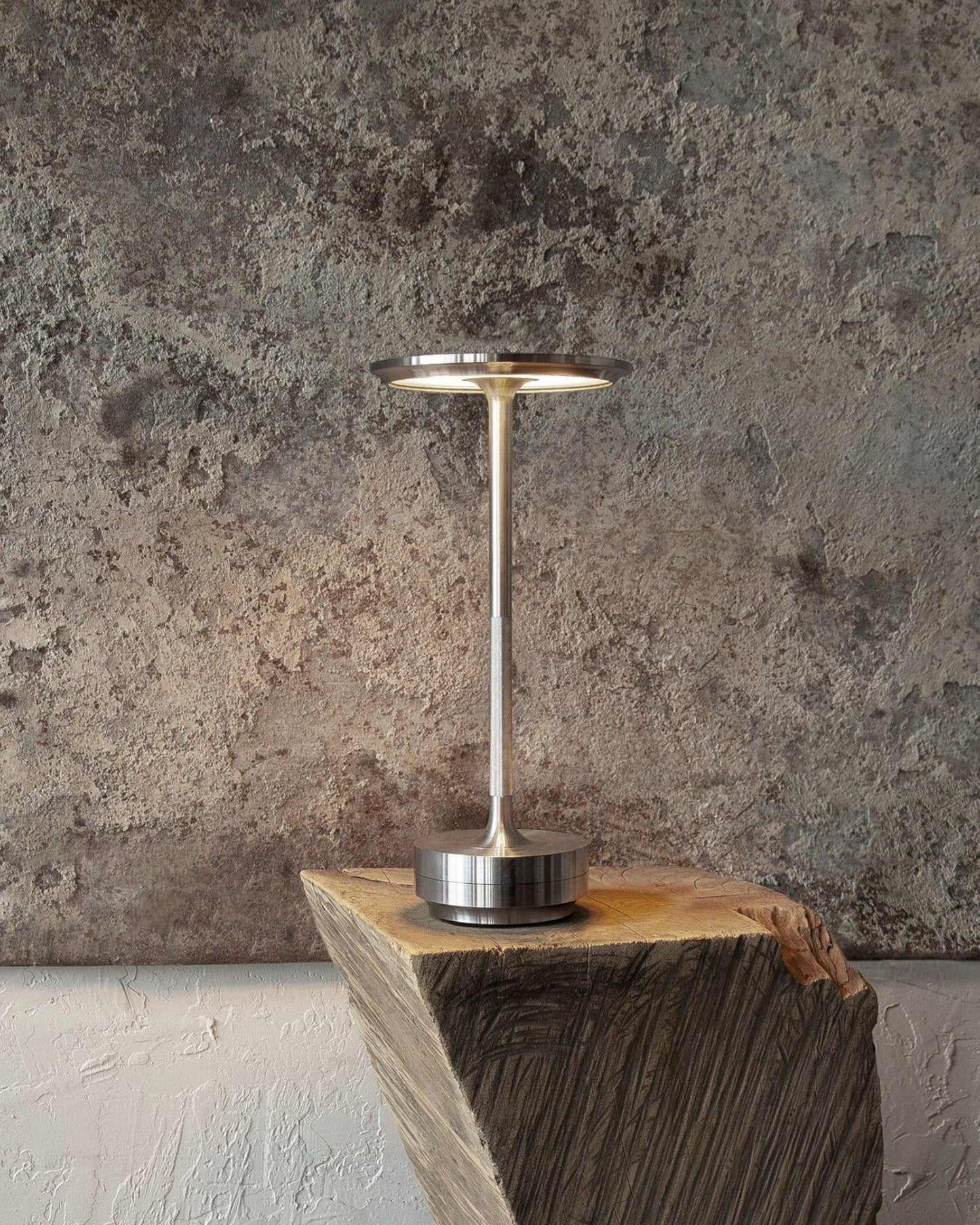 Premium Wireless Desk Lamp for Modern Home Lighting