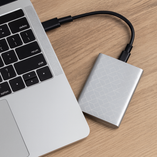 Fast Portable Solid State Drive for High Speed Storage - Fesara