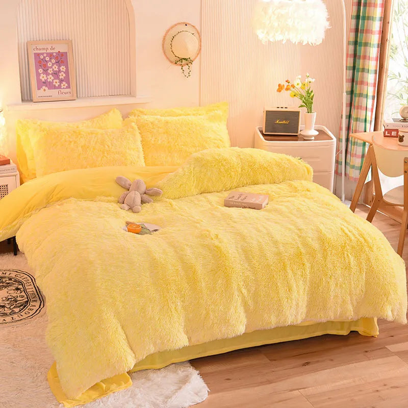 Soft Velvet Bedding Set with Pillow