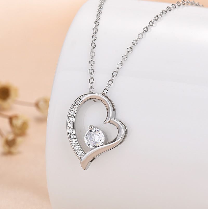Romantic Rose Gift Box With Heart Necklace