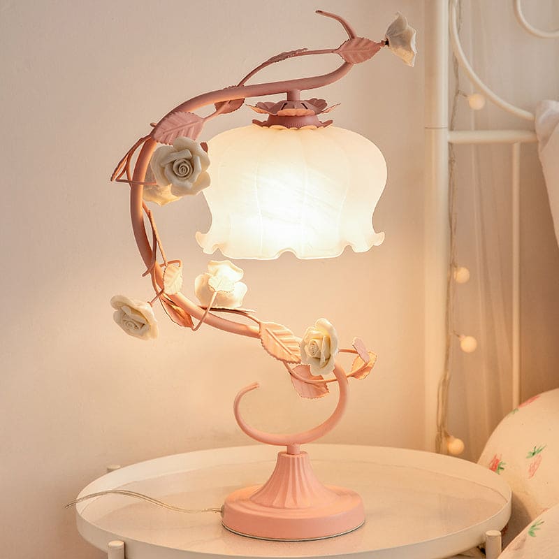 Classic Country Table Lamp - Floral Ceramic Accent - Fesara