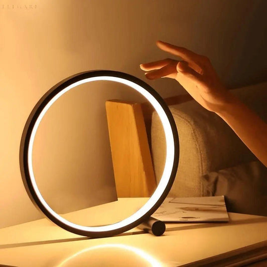 Sleek Adjustable LED Desk Light with Warm Glow - Fesara