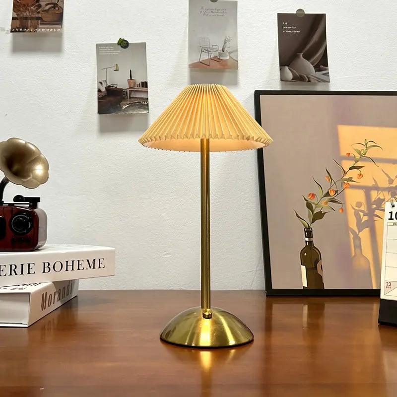 Classic Nordic Desk Light