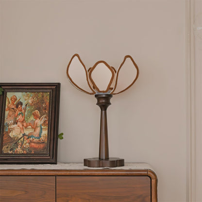 Sleek Dining Room Table Lamp