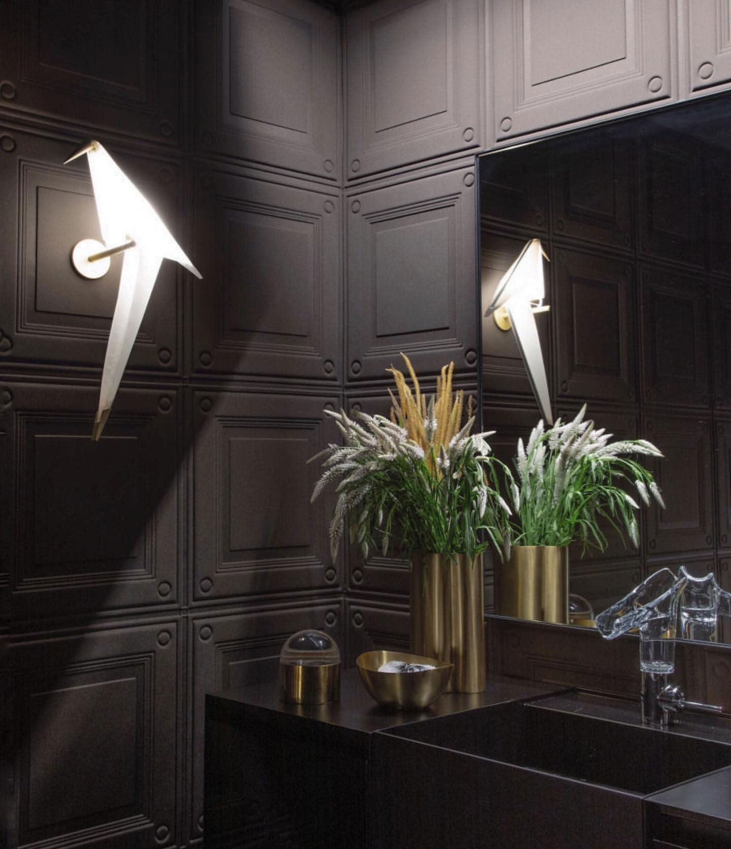 Nature Inspired Bird Design Wall Lamp