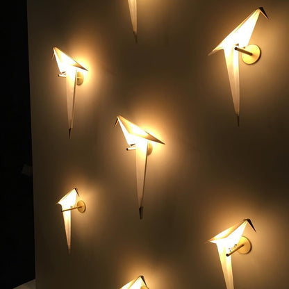 Nature Inspired Bird Design Wall Lamp