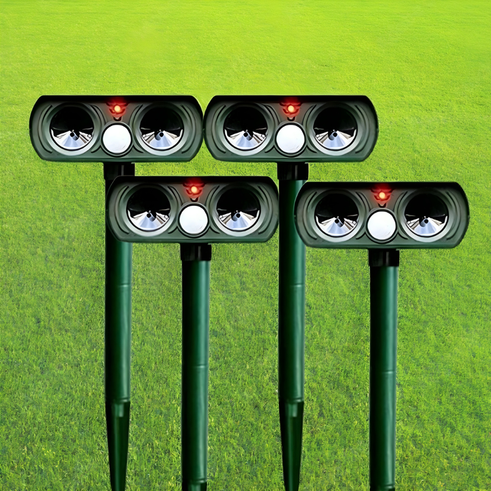 Outdoor Solar Powered Pest Repeller Motion Sensor - Fesara