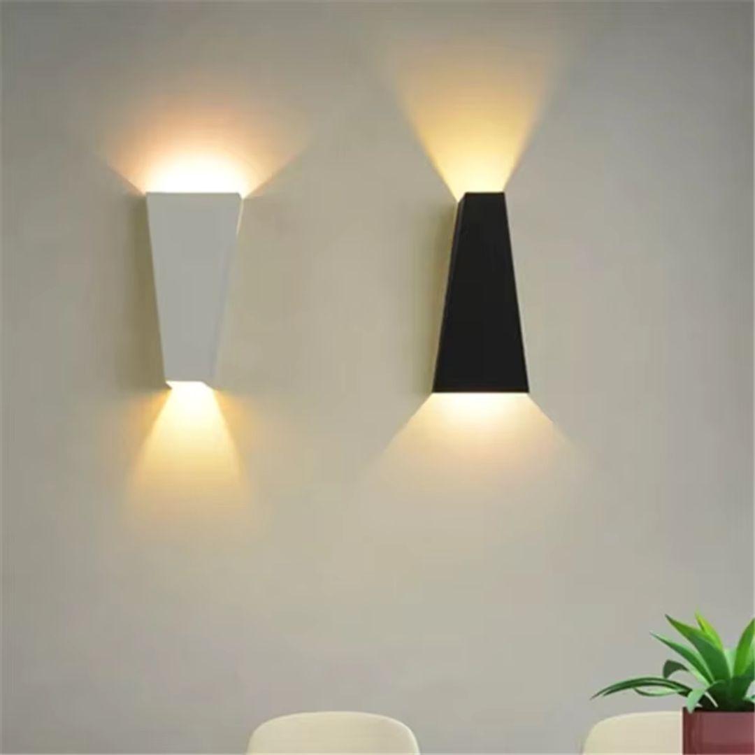 Elegant LED Wall Light Fixture