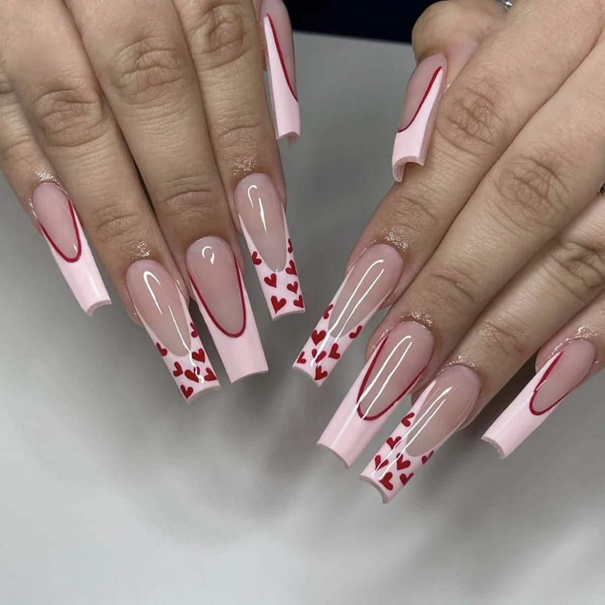 Presson Chic – 24 pink nail polishes with designs | Quick to apply & elegant for any occasion 9