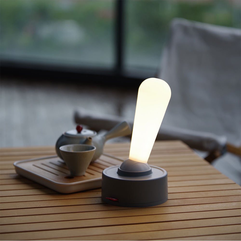 Traditional Style Desk Lamp