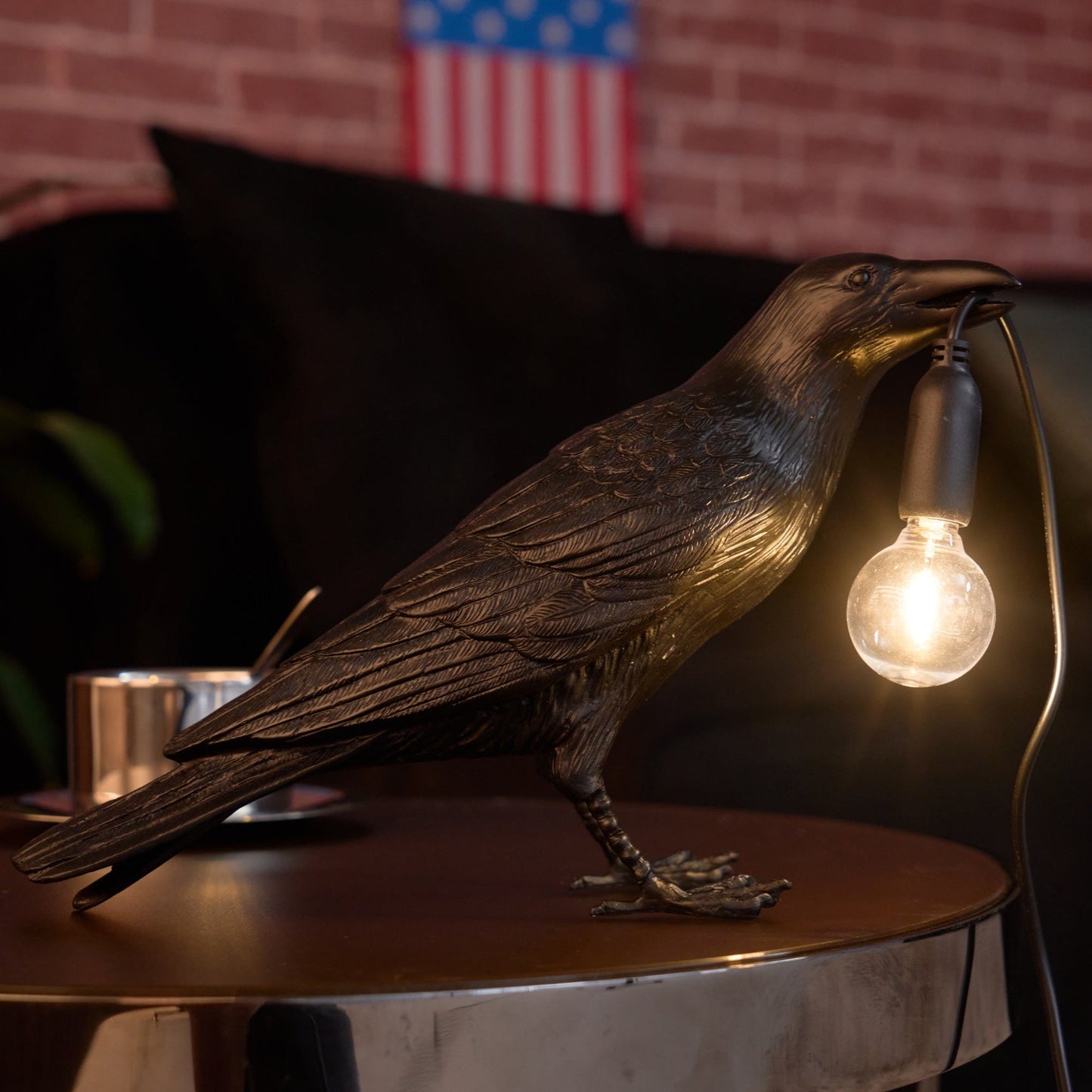 Unique Bird Design LED Desk Lamp with Plug