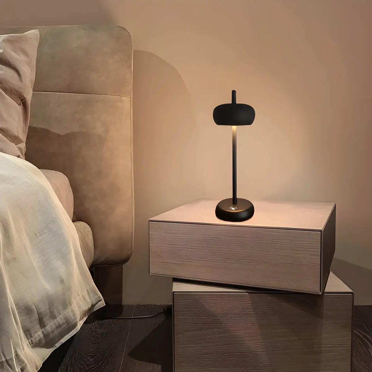 Simple Elegant Desk Light