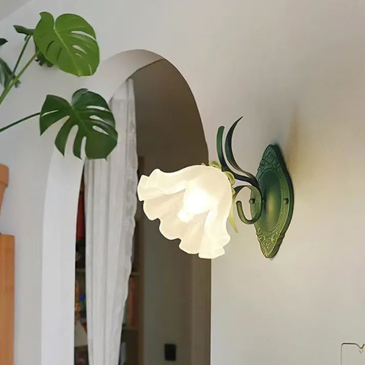 Beautiful Floral Wall Lamp