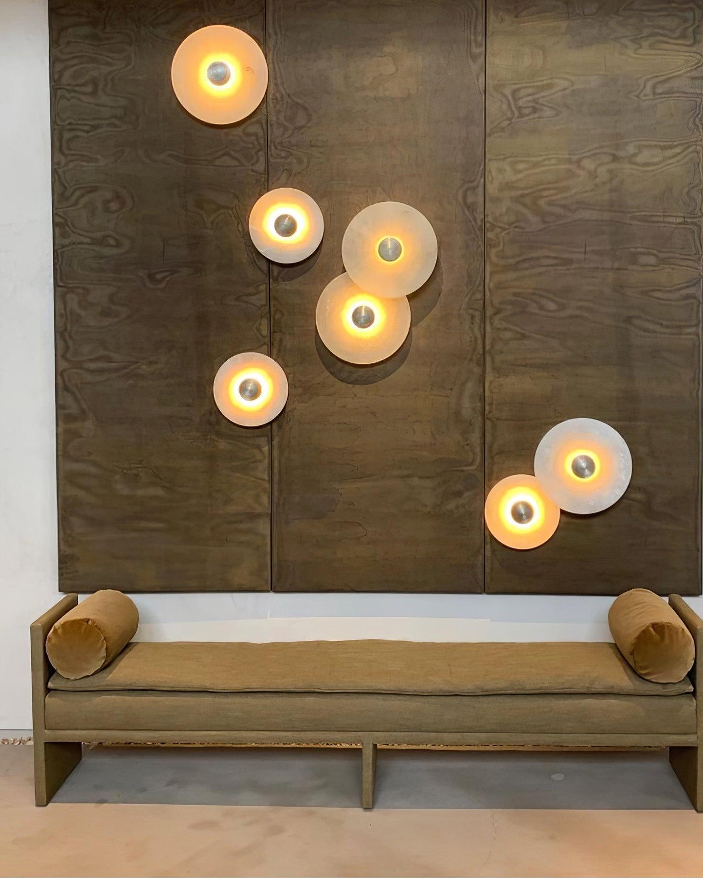 Stylish Round LED Wall Mount Light Fixture