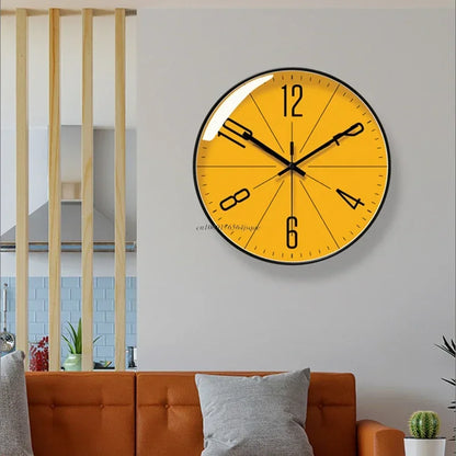 Classic Simple Round Wall Clock