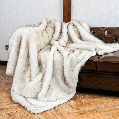 Plush Faux Fur Blanket - Soft Cozy Decorative Throw
