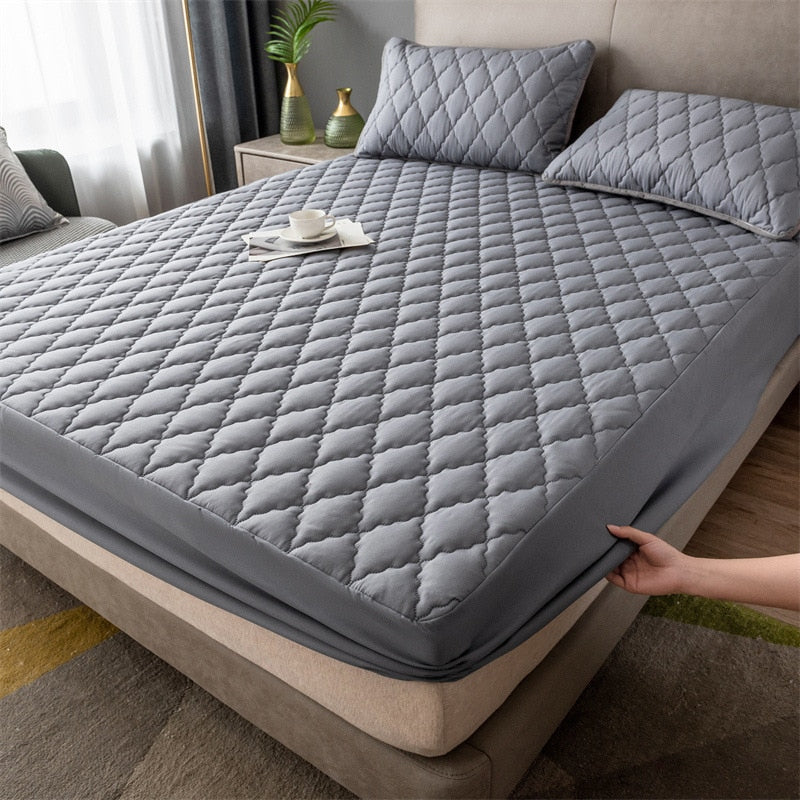 Breathable Non-Slip Mattress Protector Cover
