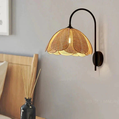 Natural Woven Wall Lamp - Soft Floral Lighting