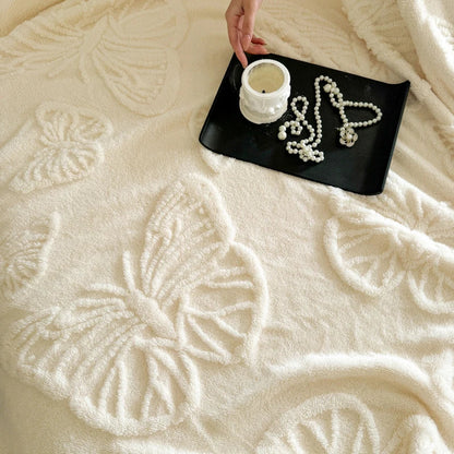 Cozy Plush Blanket with 3D Floral Pattern