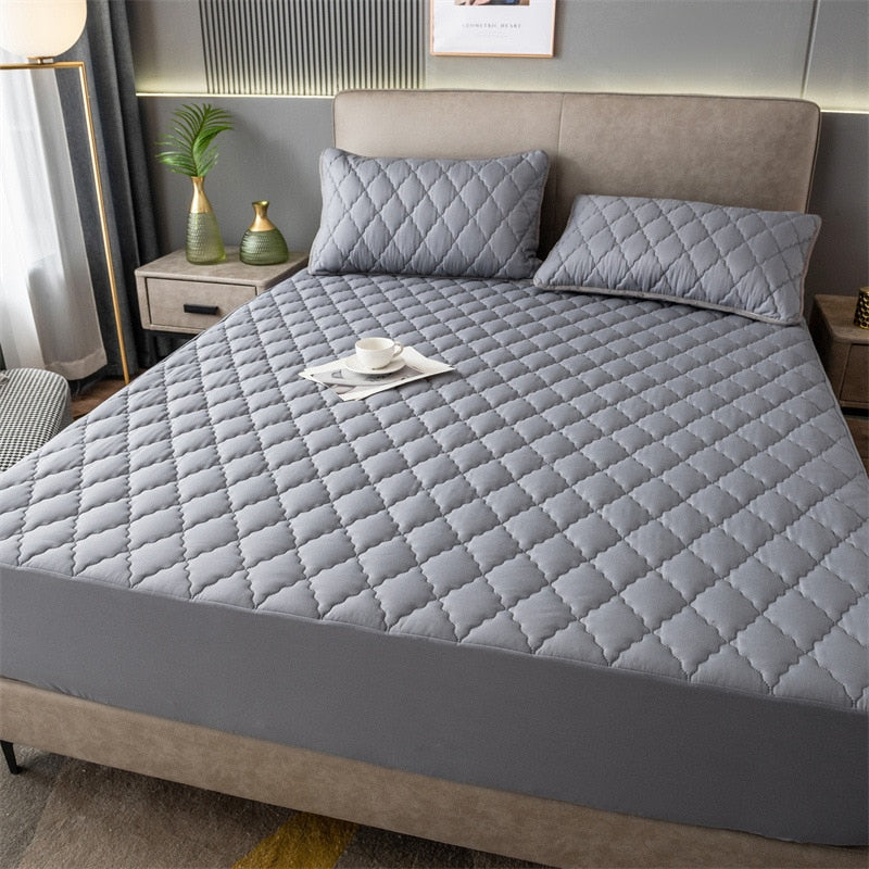 Breathable Non-Slip Mattress Protector Cover