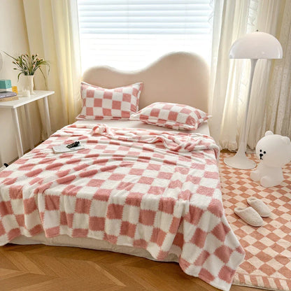 Cozy Plush Throw Blanket with Pink Check Design - Fesara