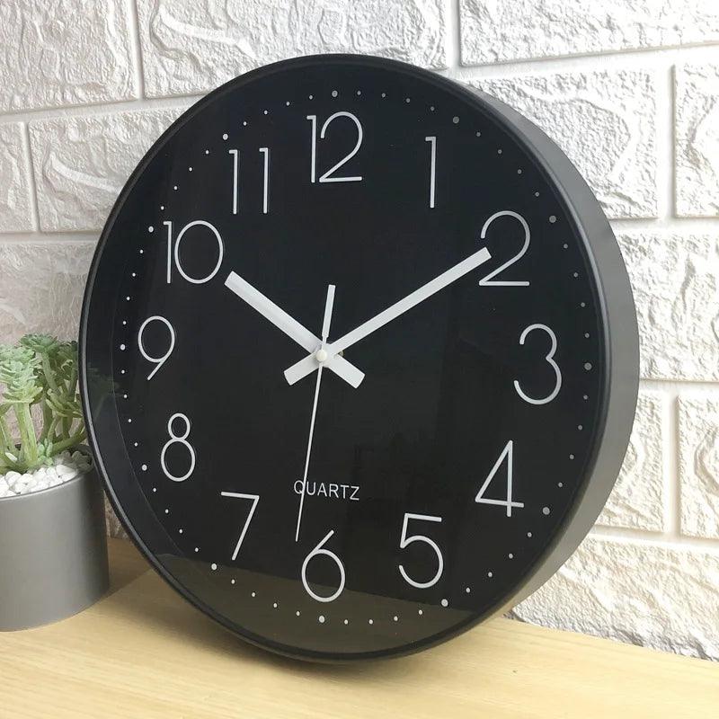 Quiet Small Simple Wall Clock – Contemporary Basic Style