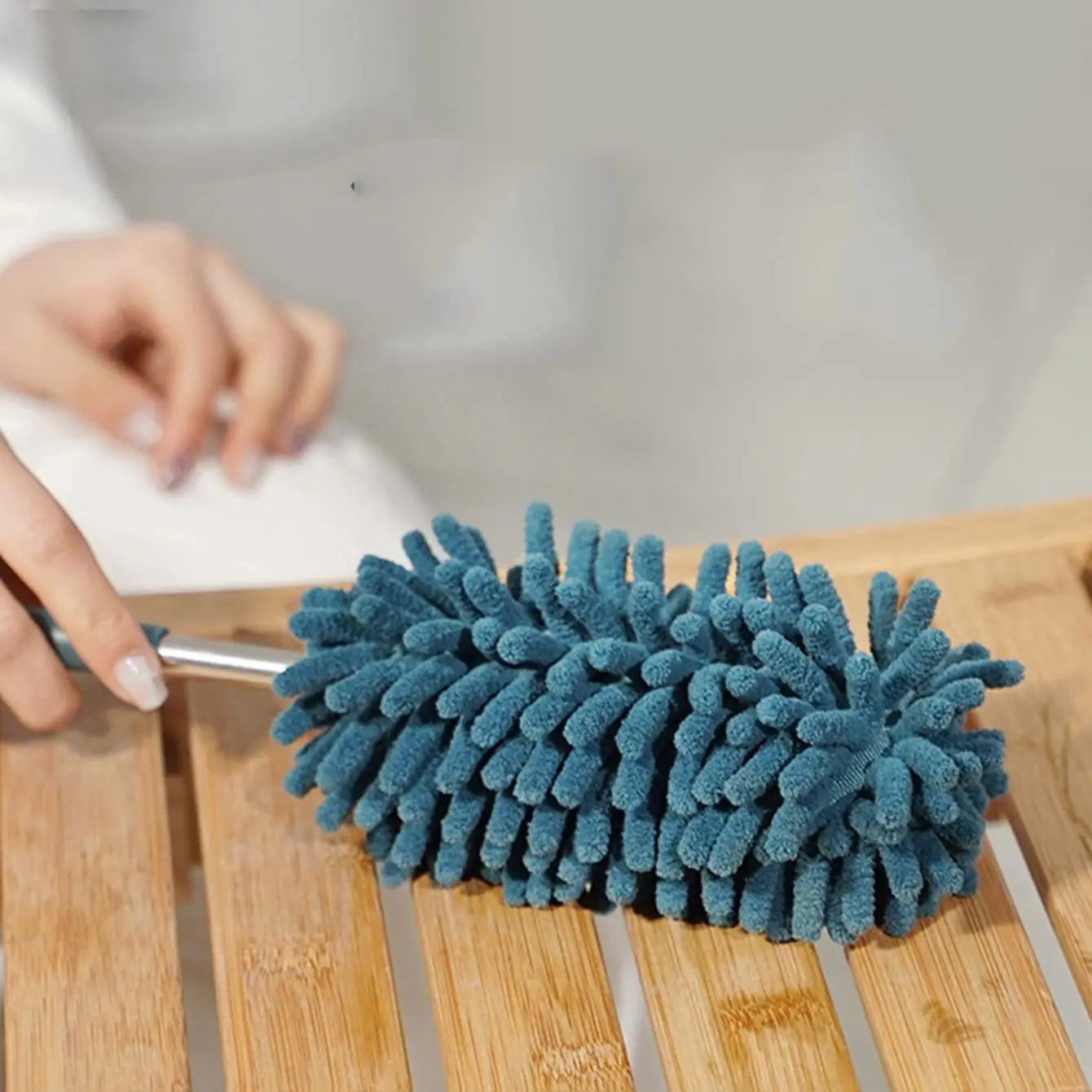 Extendable Microfiber Duster for Ceiling and Furniture