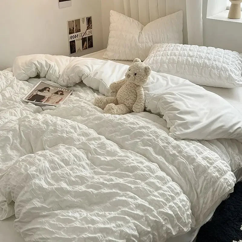 Classic French Lightweight Bedding Set