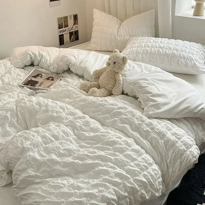 Classic French Lightweight Bedding Set