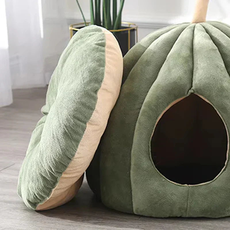 Soft Plush Cat Bed – Warm & Washable Kitty Hut