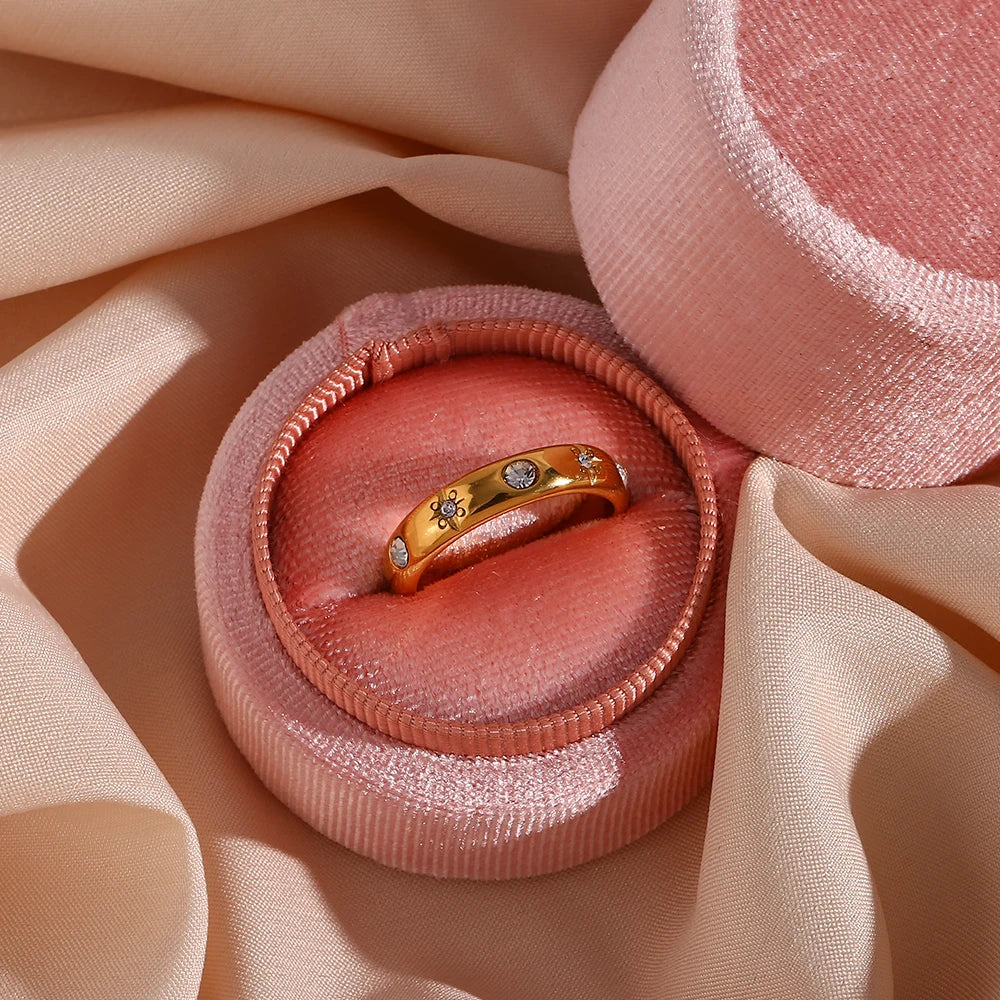 Luxury Diamond Star Studded Gold Ring