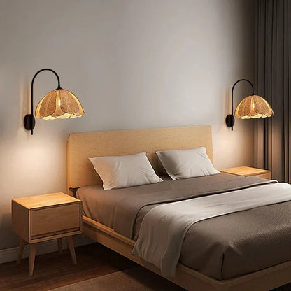Natural Woven Wall Lamp - Soft Floral Lighting